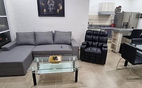 Departamento Con Laguna Artificial