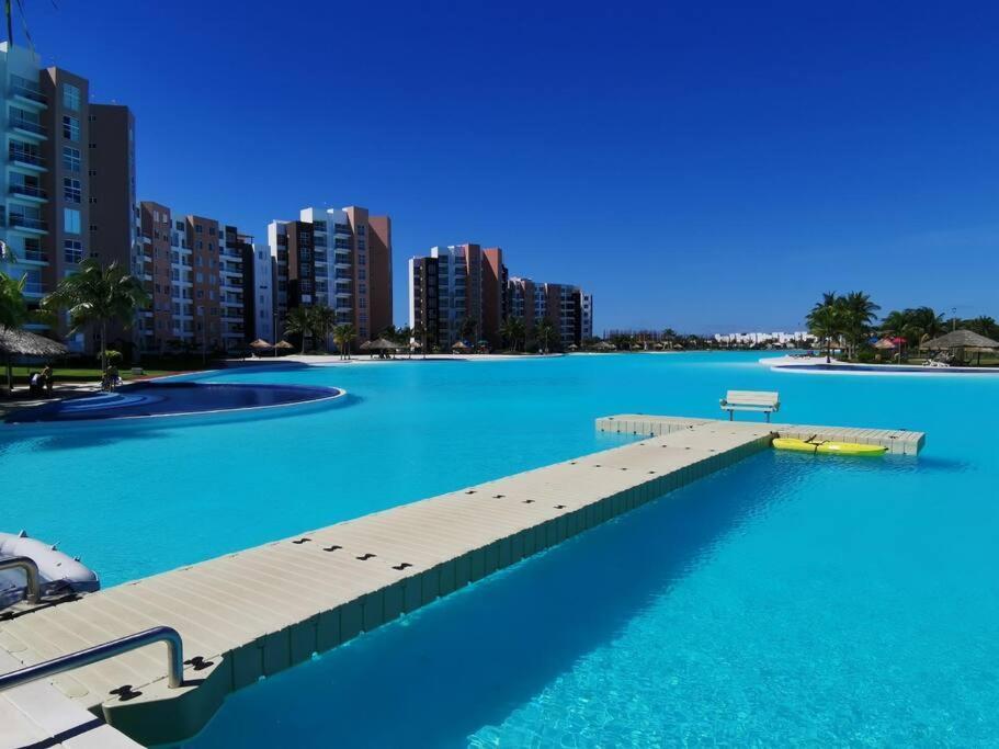 Departamento Con Laguna Artificial Cancún Exterior foto