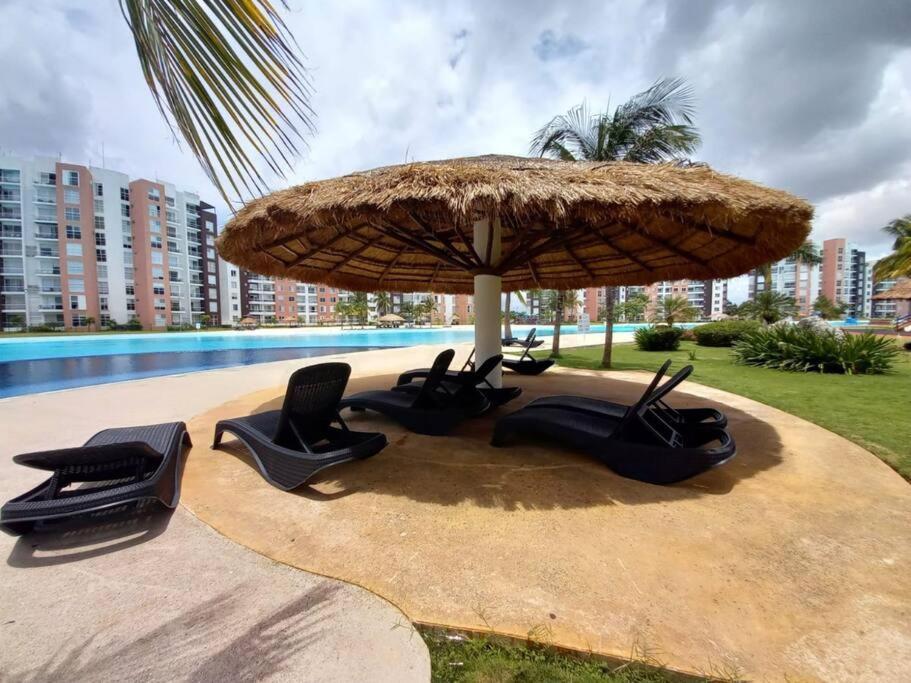 Departamento Con Laguna Artificial Cancún Exterior foto
